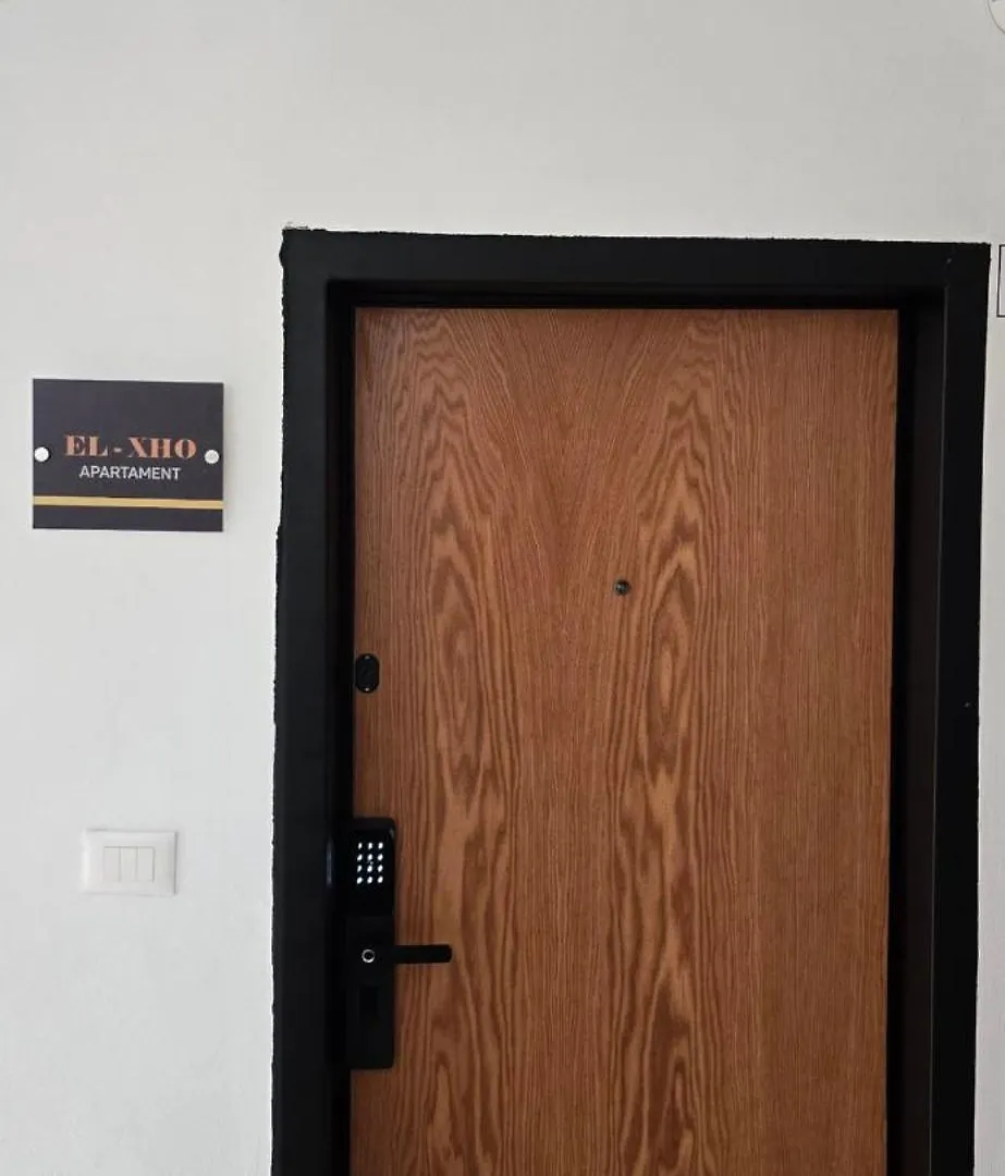 El-Xho 2 Apartament ティラナ アパート