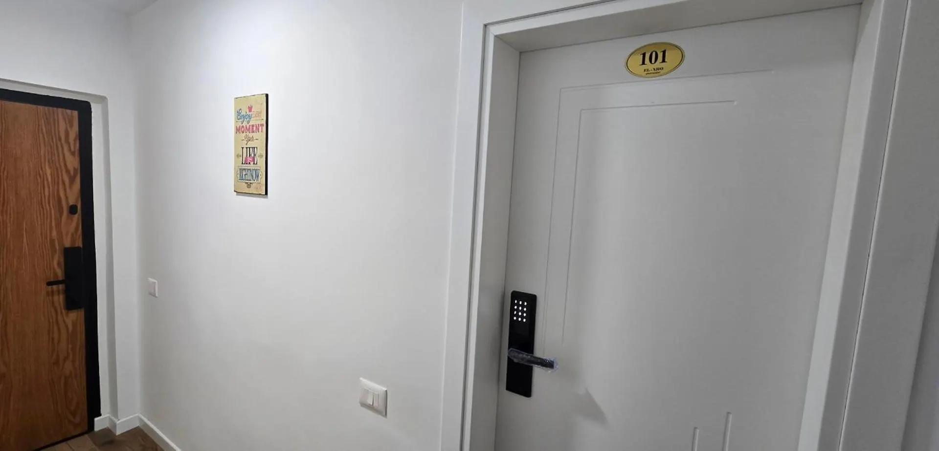 El-Xho 2 Apartament ティラナ アパート